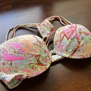 Victoria’s Secret bikini top